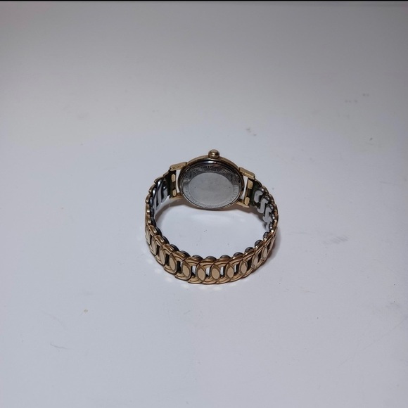 Vintage Bulova Watch - L7, Self-winding Waterproof Anti-Magnetic 10k GF - Picture 6 of 11